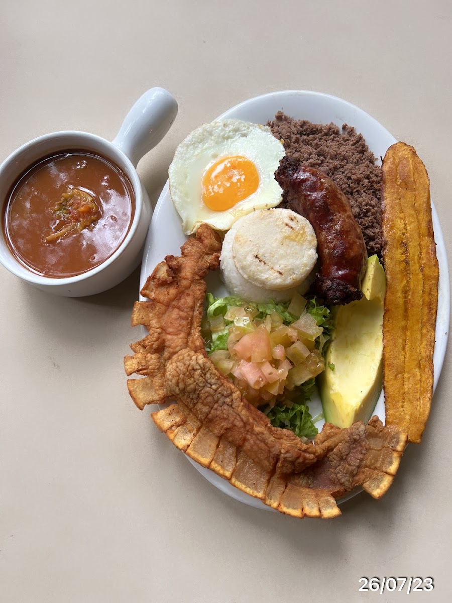 Restaurante CHAQUIRA”S