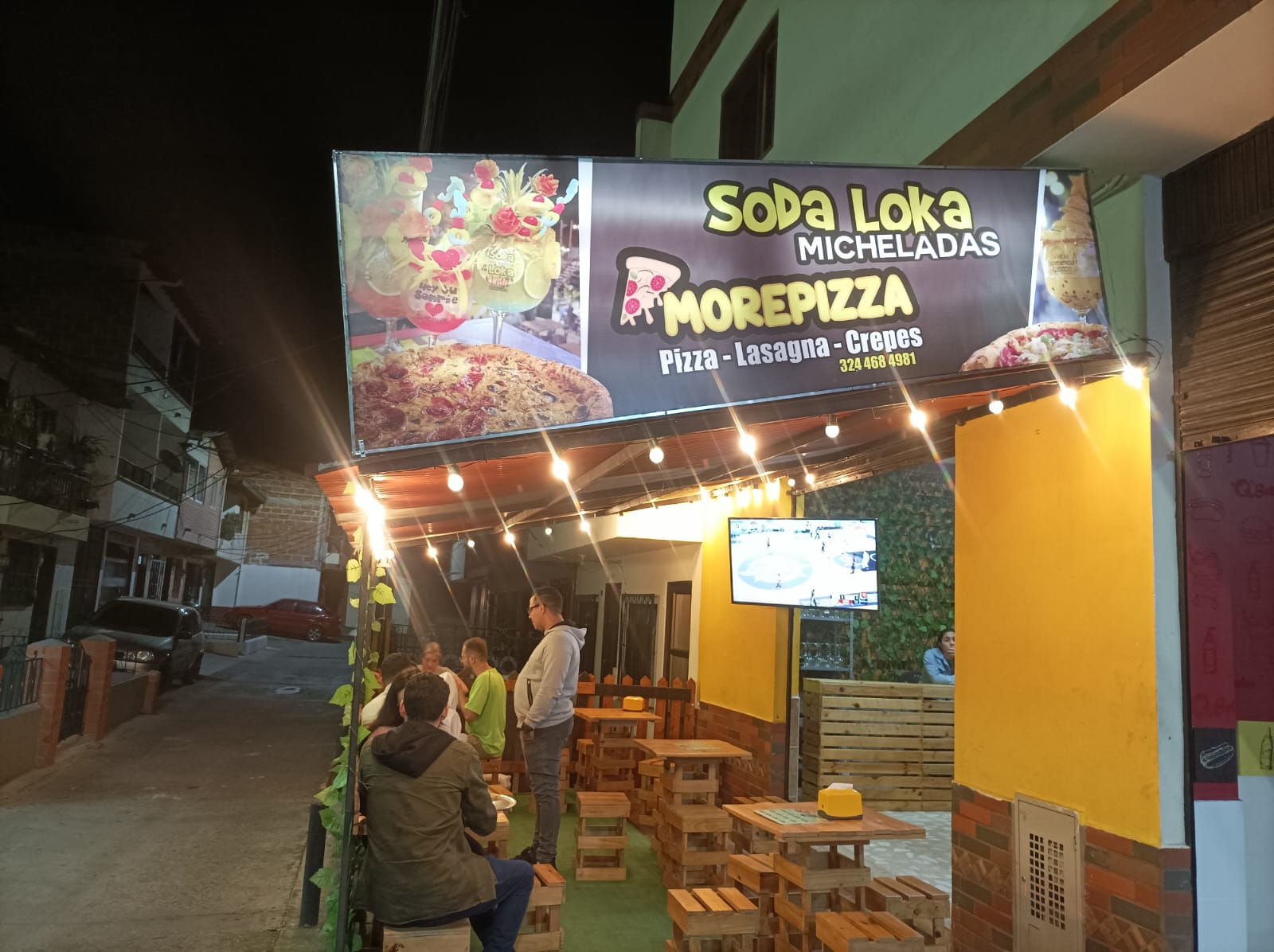 Morepizzas&sodaloka