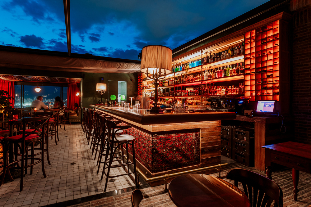 Zarzo Rooftop Bar