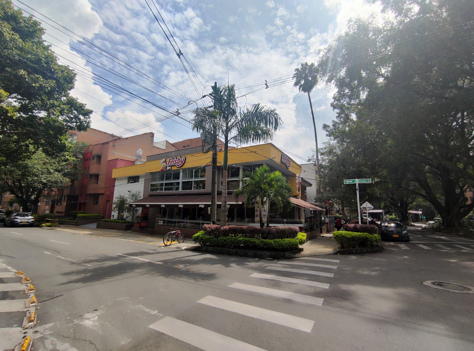 Frisby - Av. Nutibara