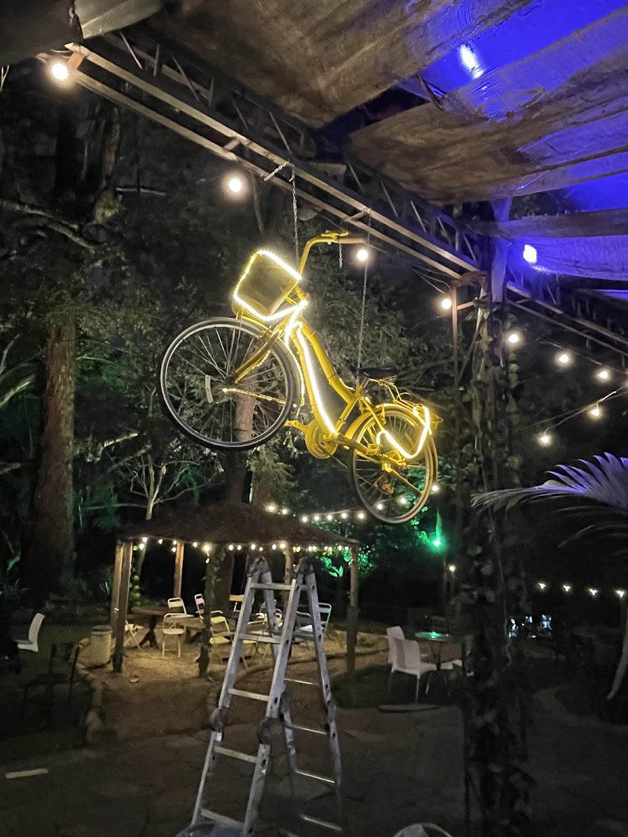 LA ALDEA BEER GARDEN