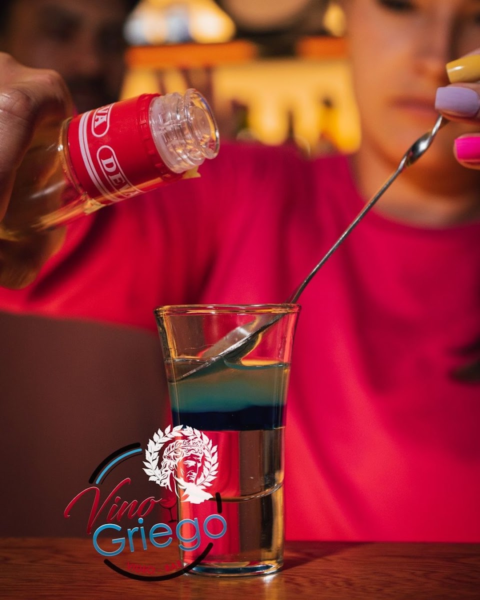 Vino Griego Bar