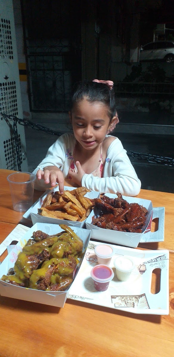 Alas 3 Comidas Rapidas Envigado