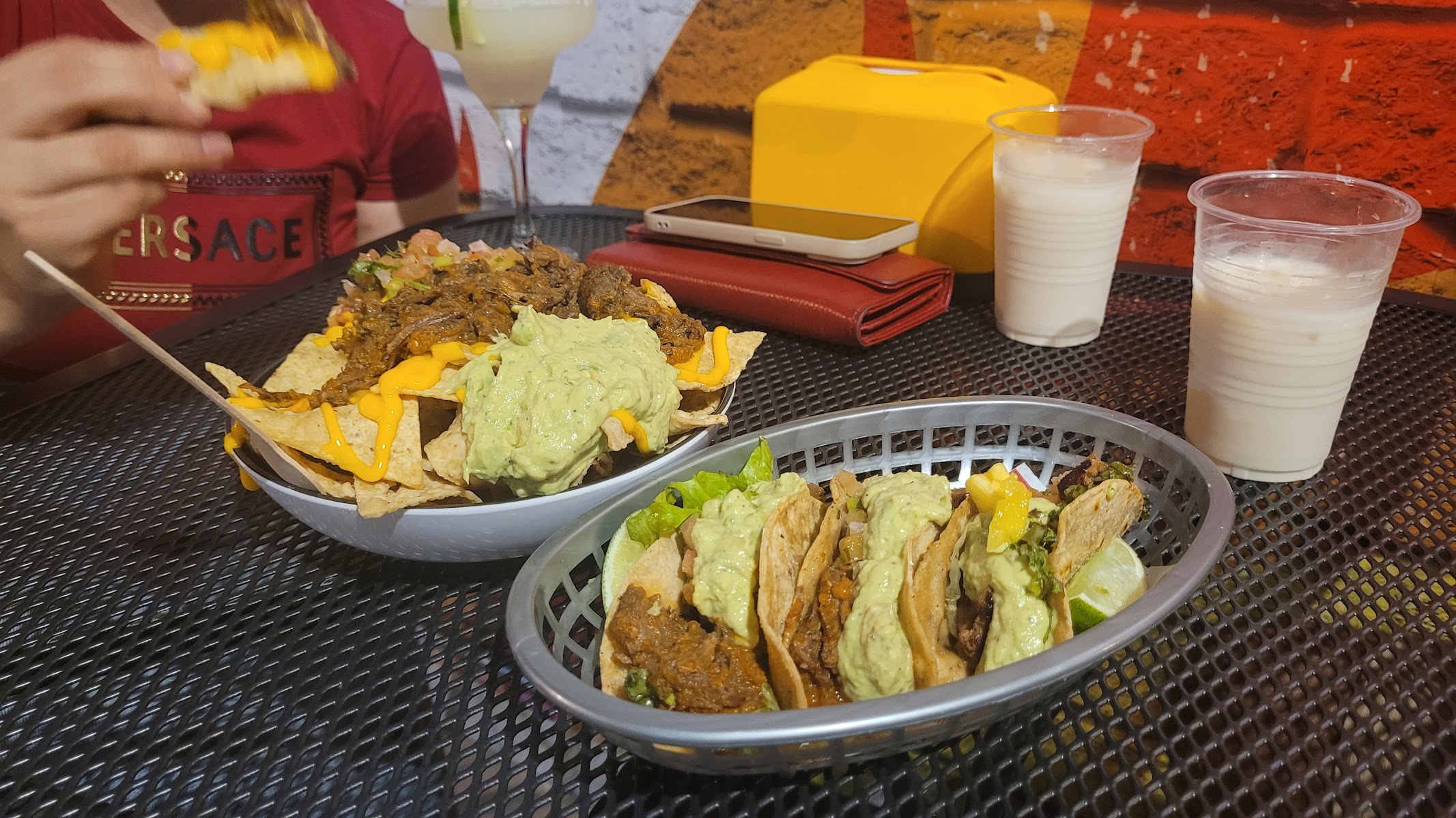 CONTRABANDO TAQUERIA