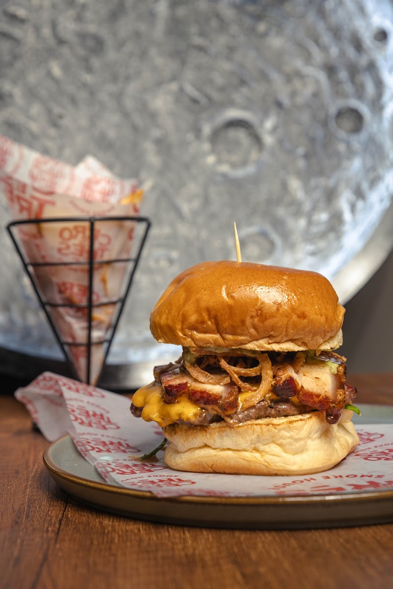CERO ES TRES SMOKE HOUSE
