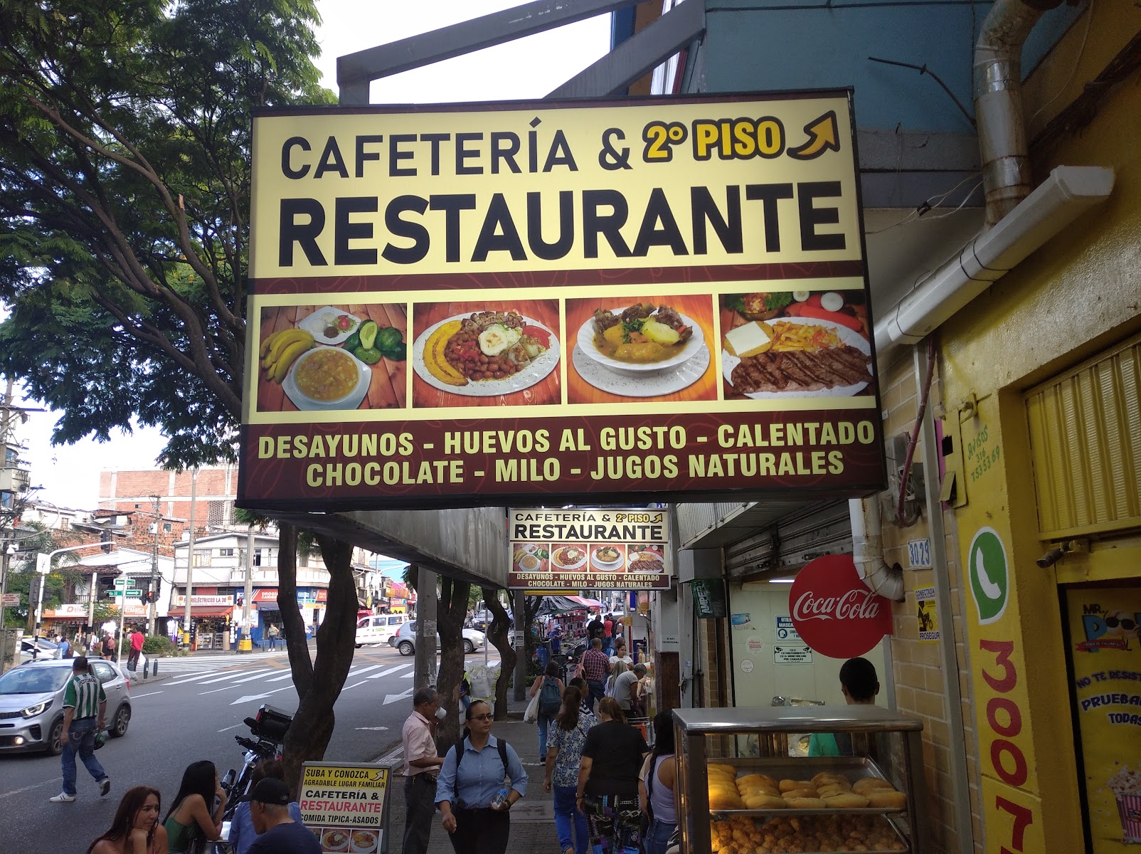 Sazón & Sabor Restaurante-Bar