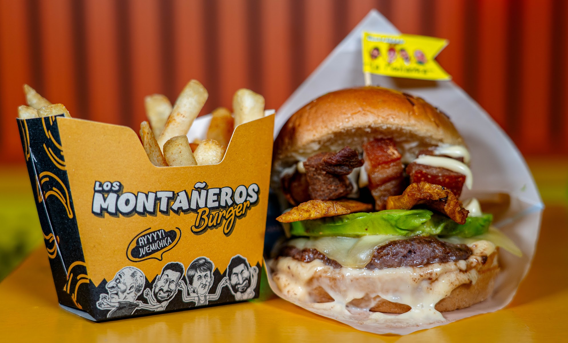 Los Montañeros Burger