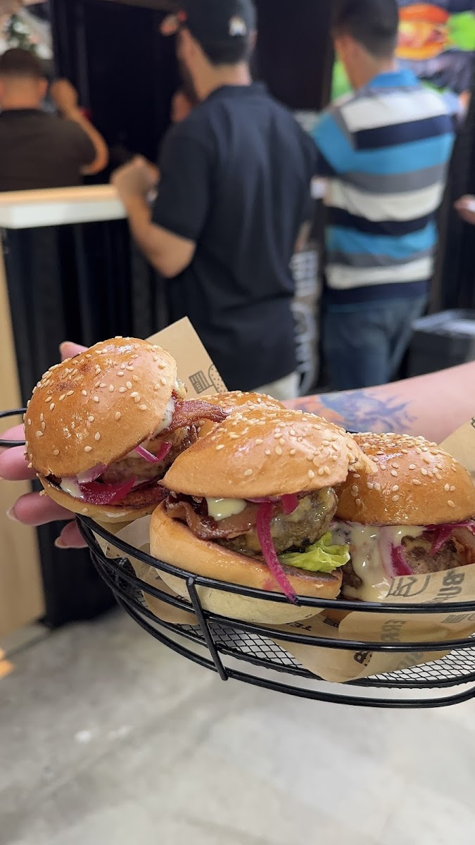 TERROR BURGER