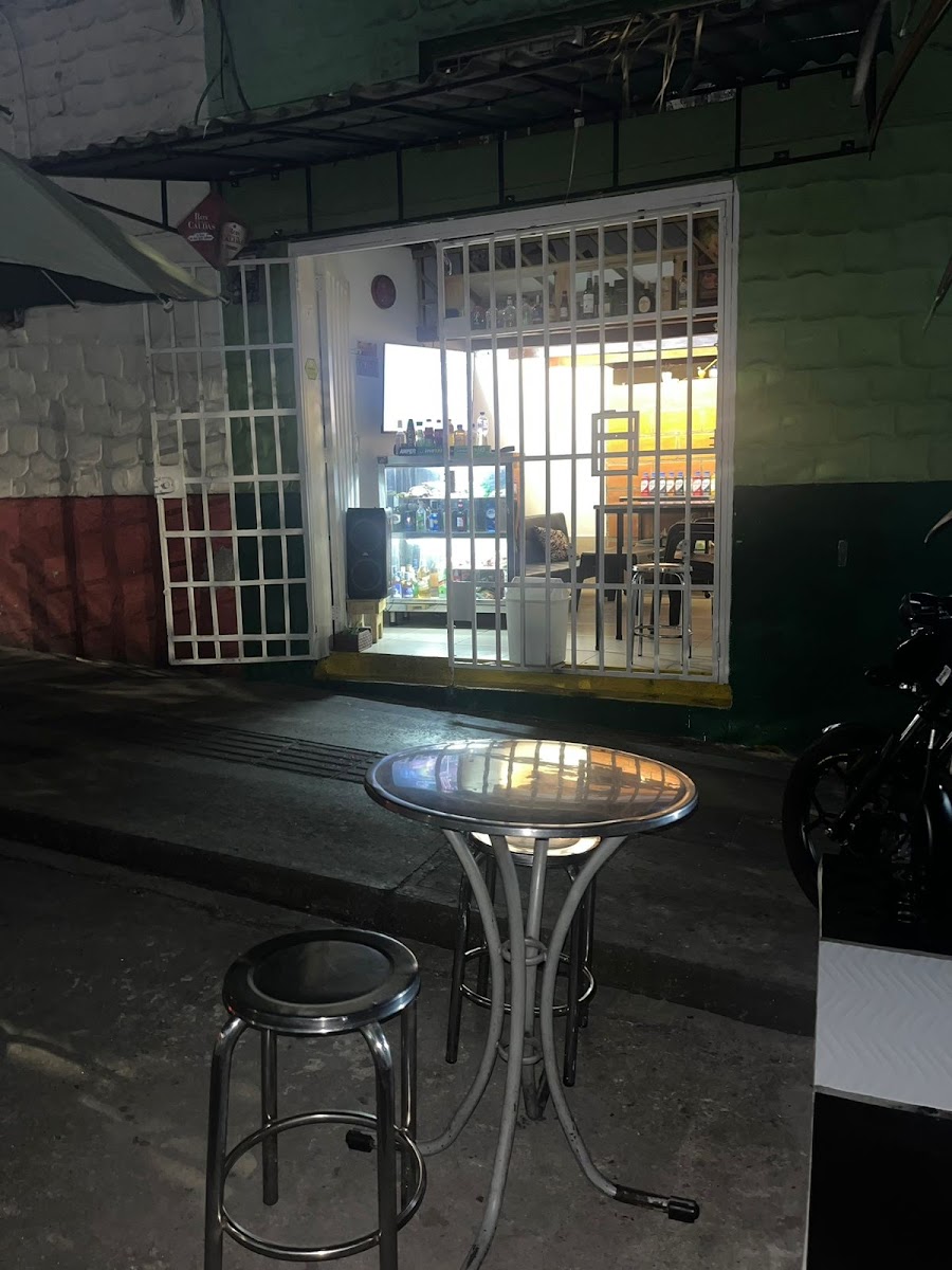 El Bar De La 64