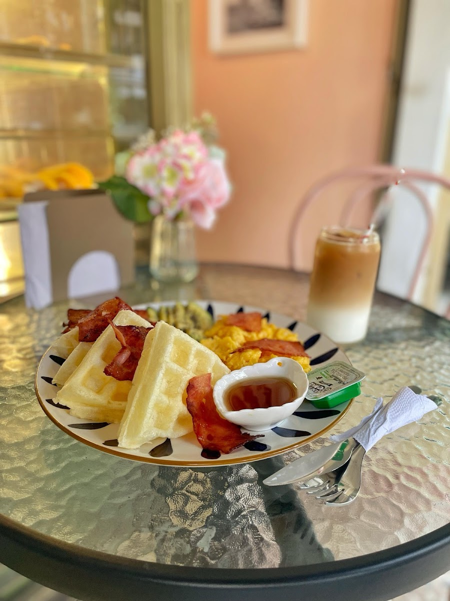 Aurelia Café & Brunch