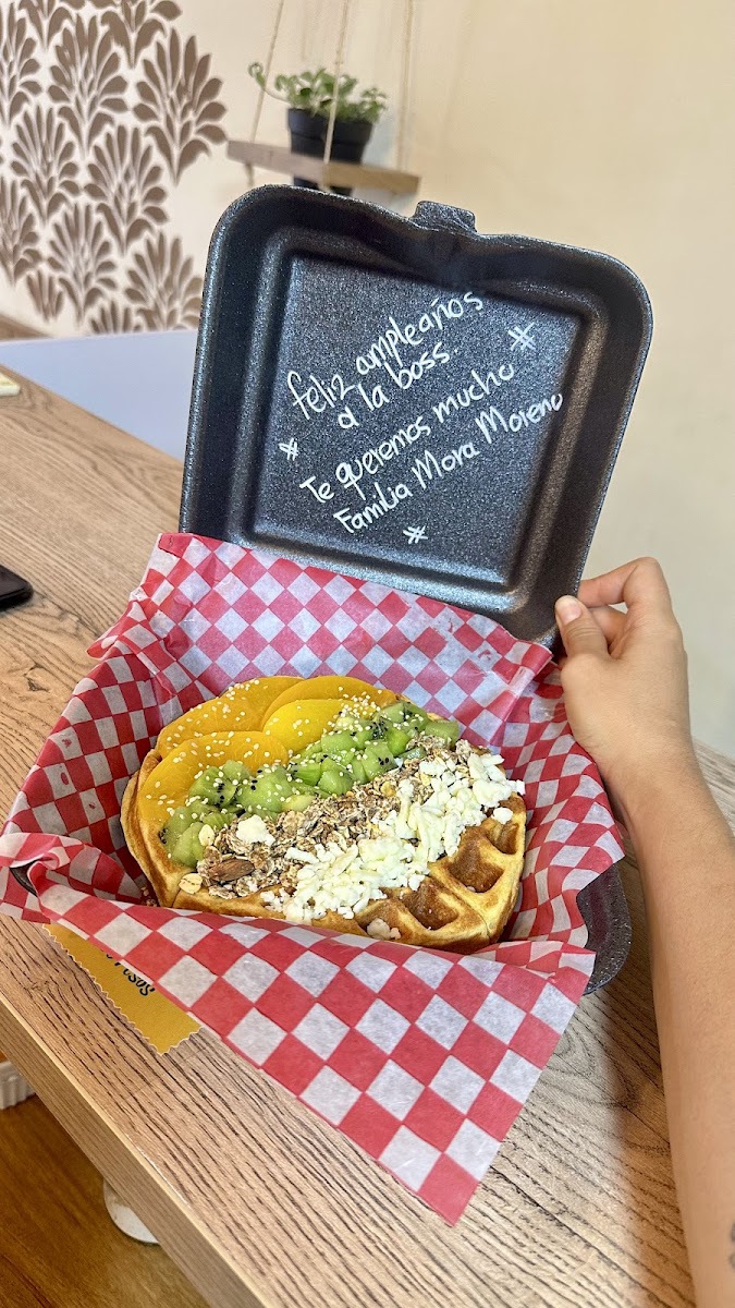 Nutrytalia | Waffles - Malteadas - Teas - Sodas - Postres & Delicias!!