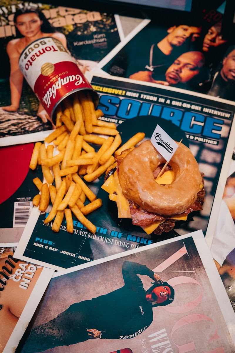 Brooklyn SWAG & Burgers Laureles