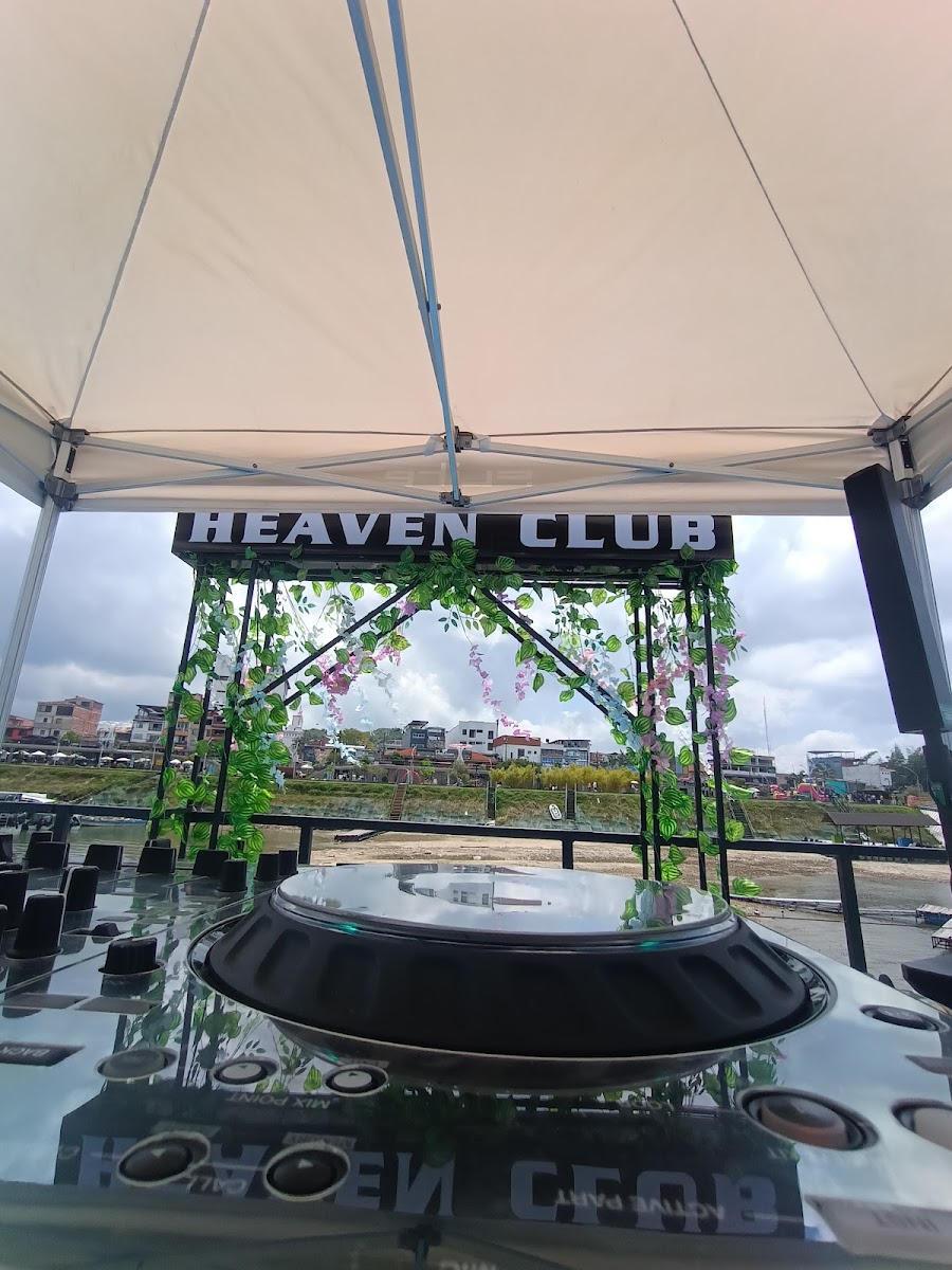 HEAVEN CLUB GUATAPÉ
