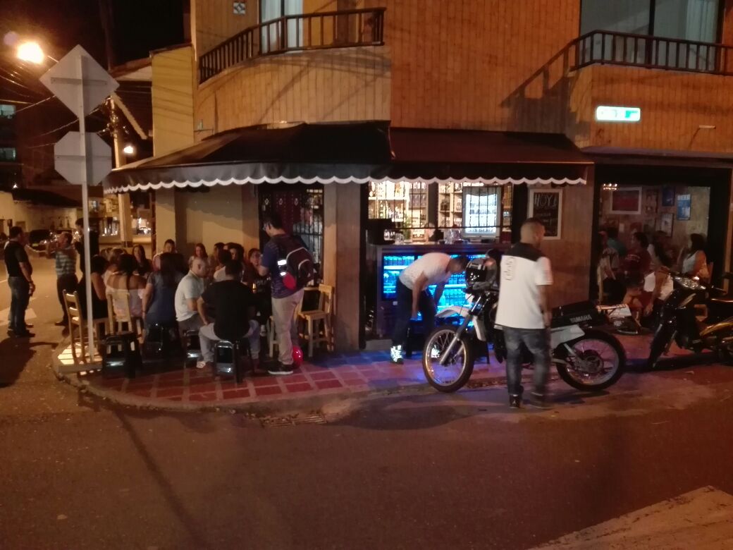 "El Barrilito Del Mesa" Licorera