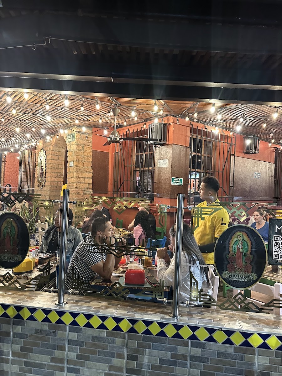 Guadalupe Mexican Grill & Bar Laureles
