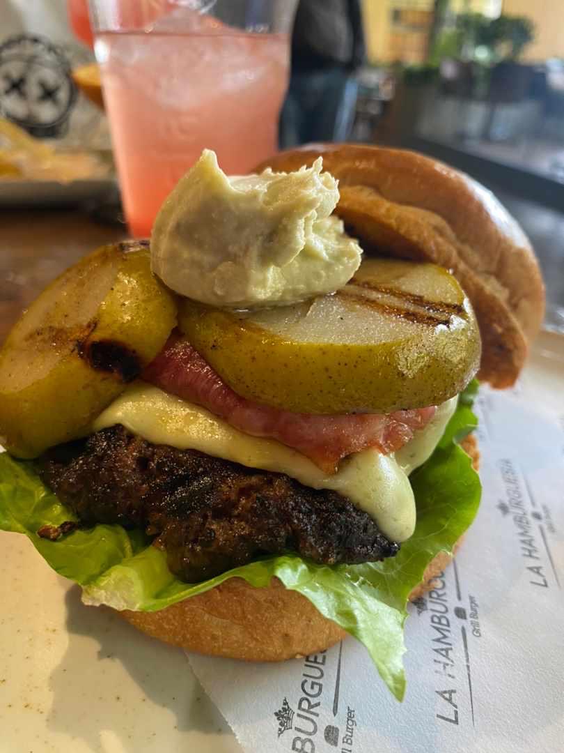 LA HAMBURGUESIA