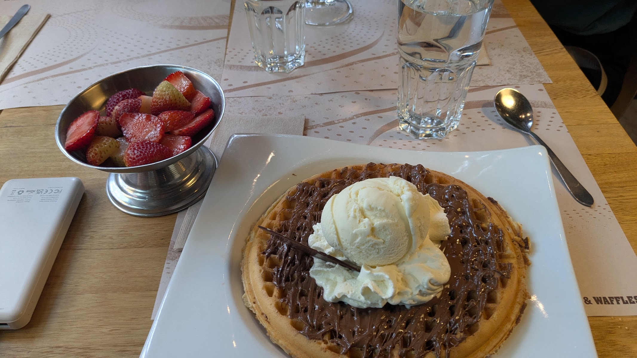 Crepes & Waffles One Plaza