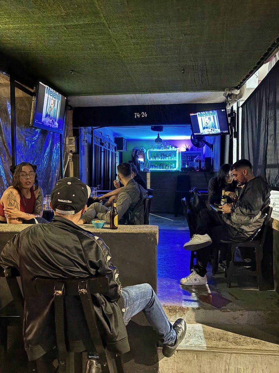 Guachuleru's Bar
