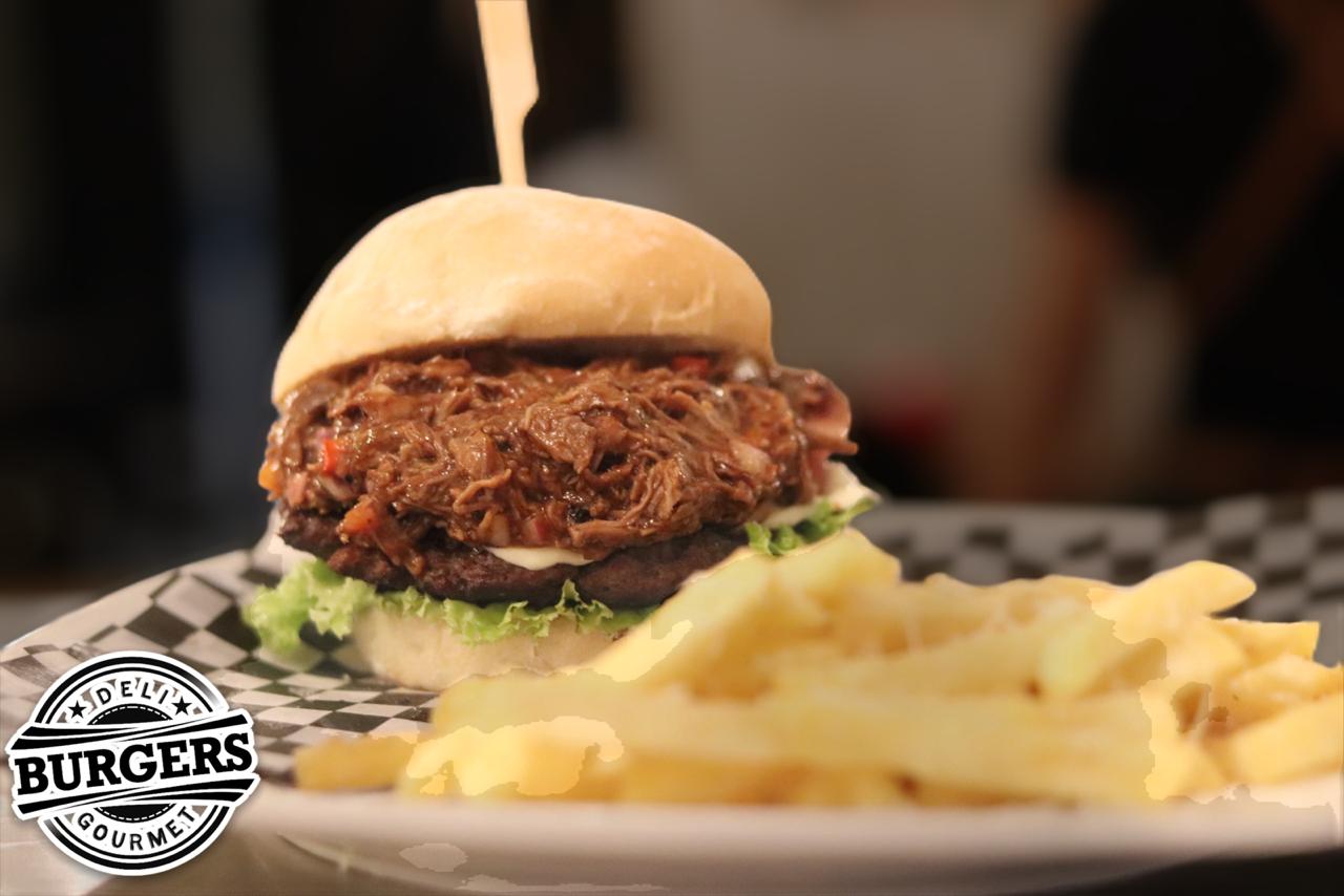 Deli Burgers Colonial