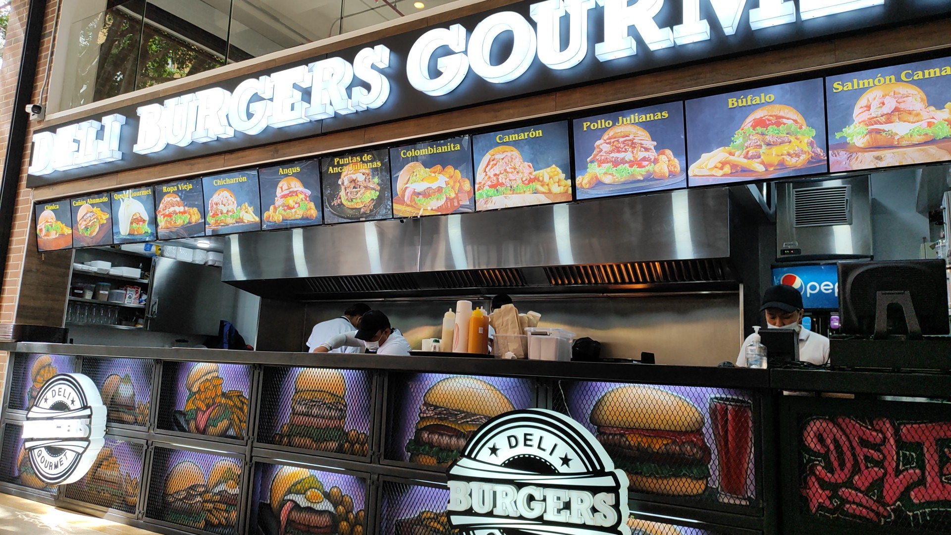 DeliBurgers Gourmet - Laureles