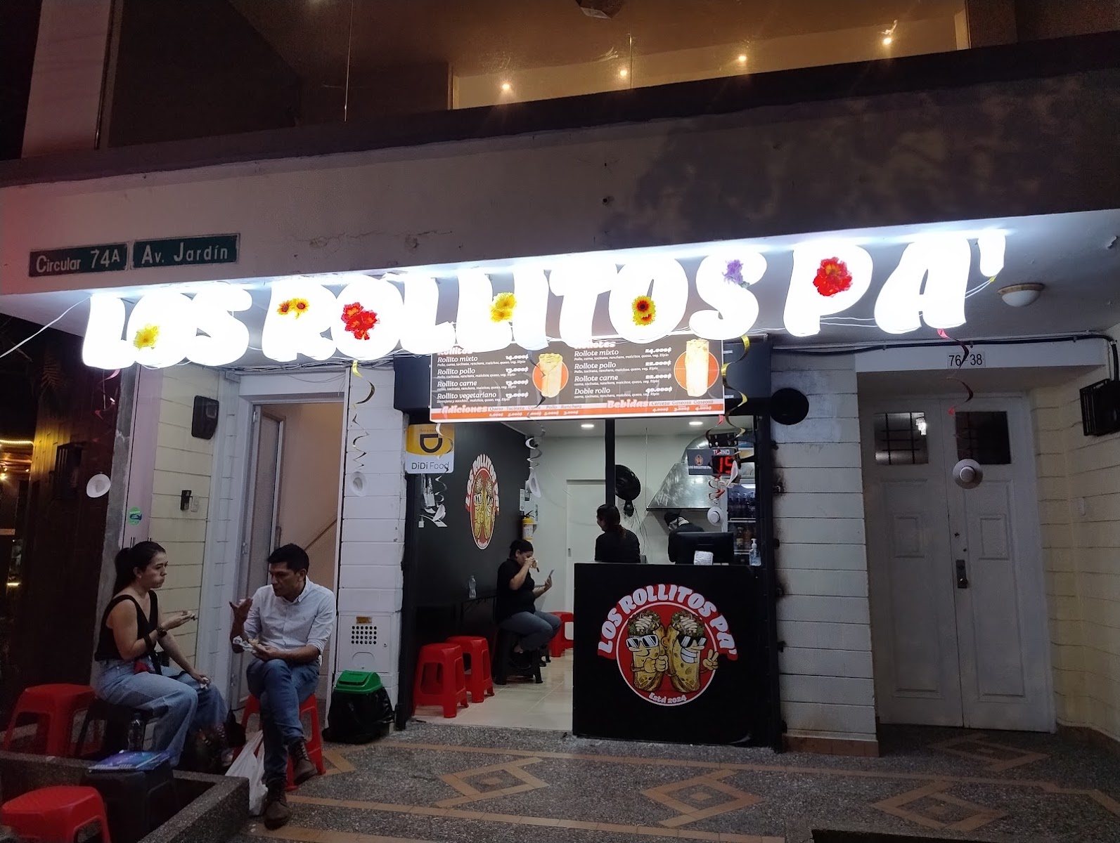 Los Rollitos Pa’ (Laureles)
