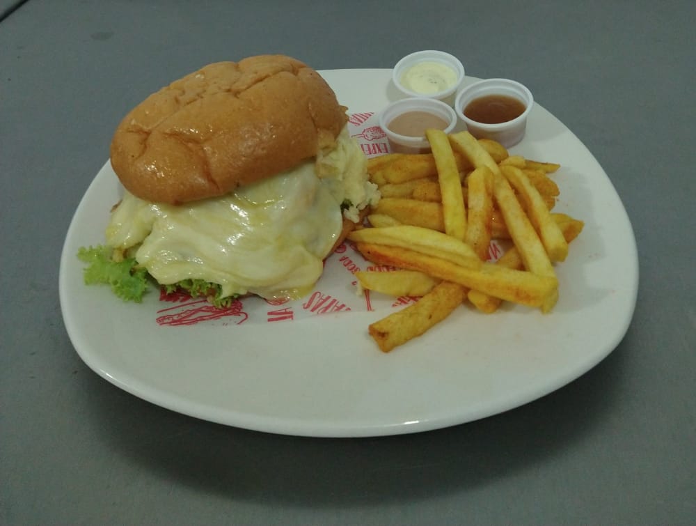 La Country Pizza y Burguer Medellin