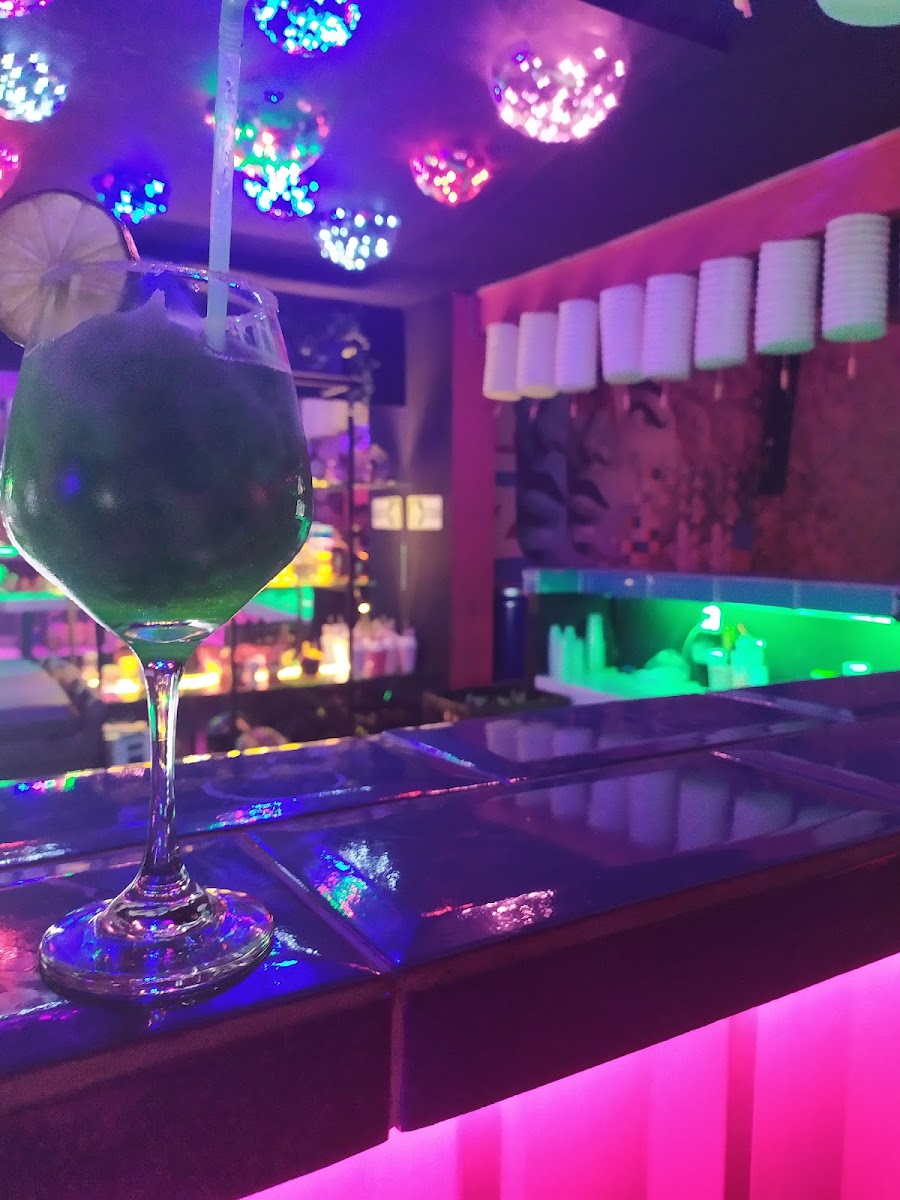 QUERIDA bar