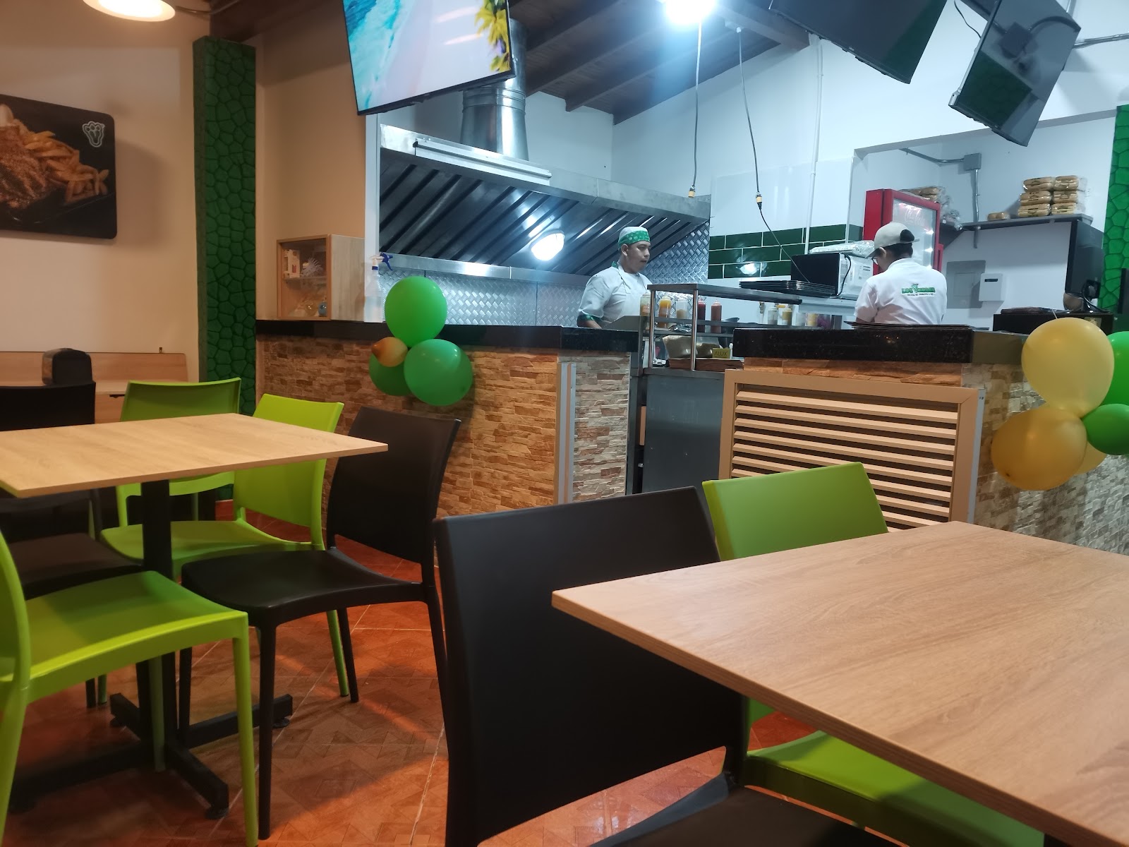 LOS VERDES