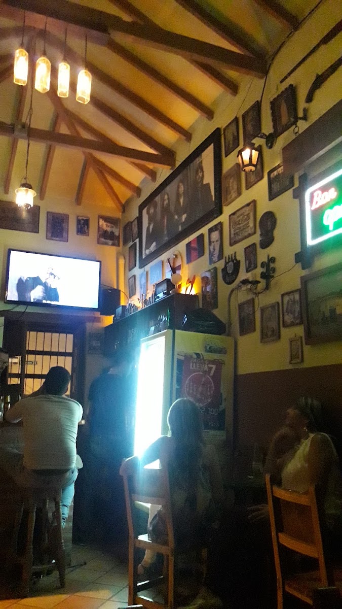 Tienda-Bar El Pescador