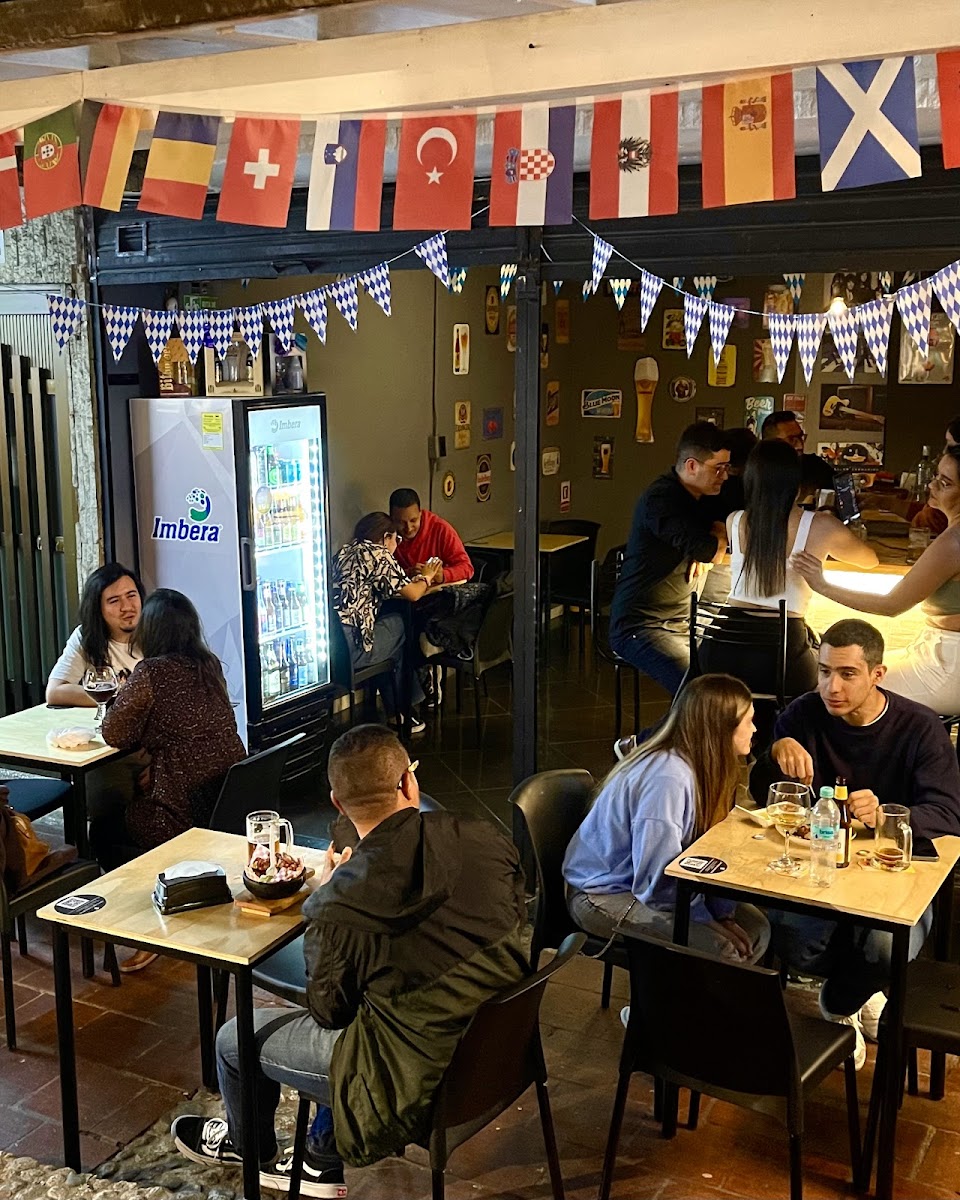 1251 Beer House - PUB | Rock bar