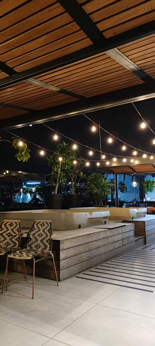 TresTres65 Rooftop