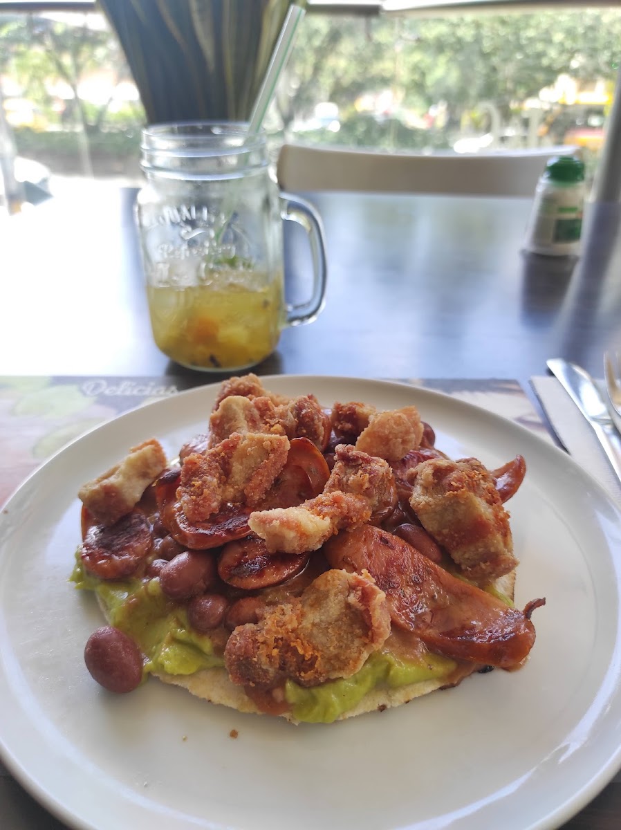 J&C Delicias Río Sur