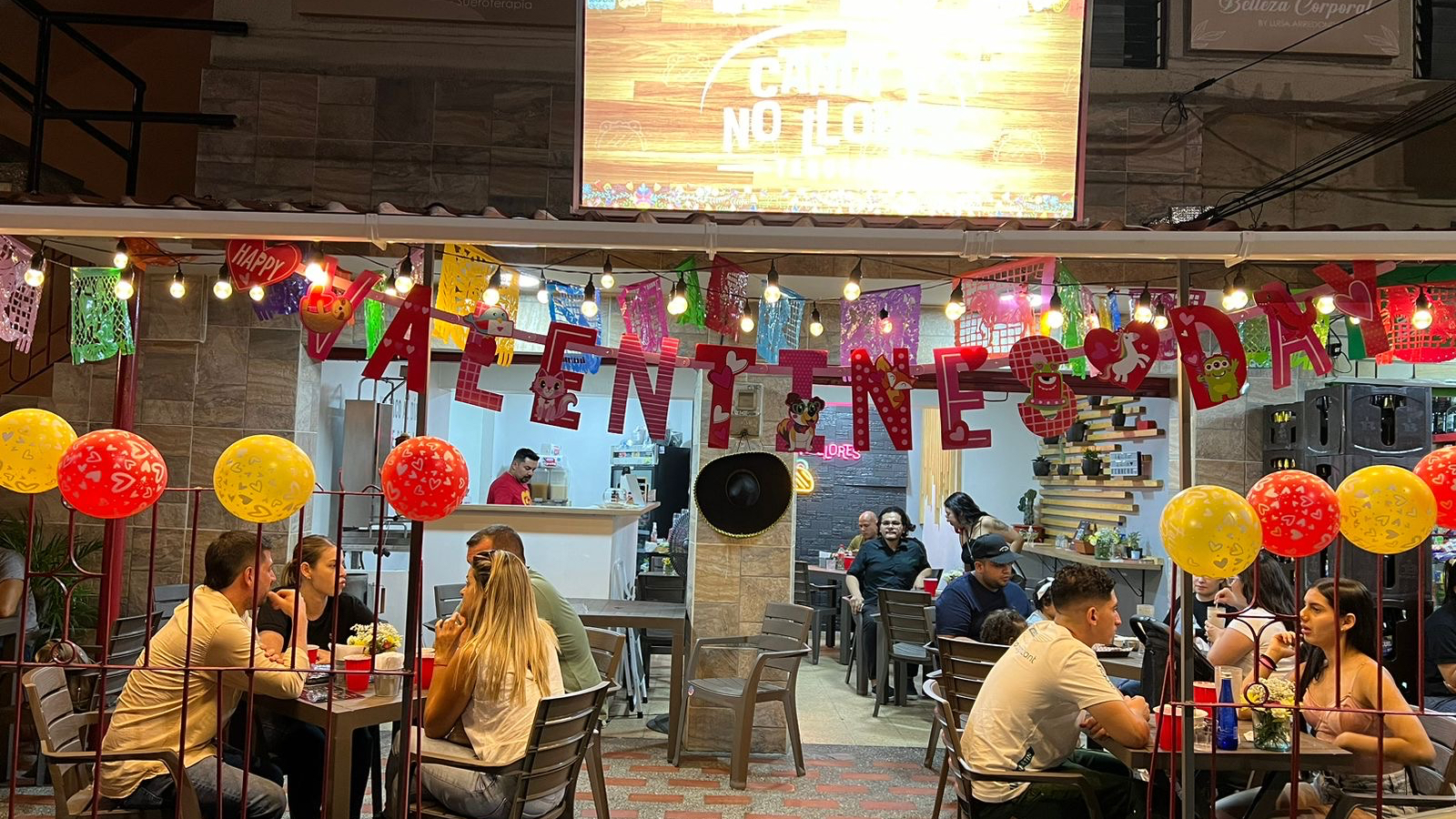 Canta y no llores taqueria.