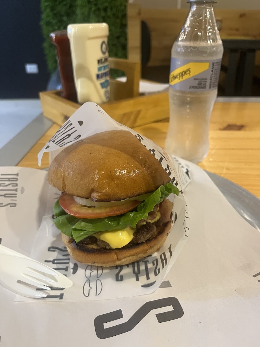 Tasty's Burgers
