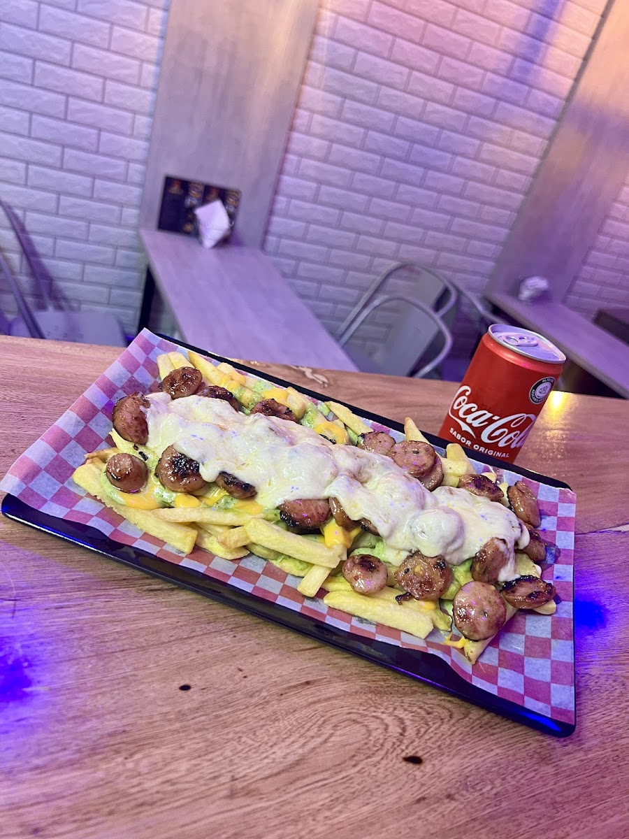 LLERAS GRILL