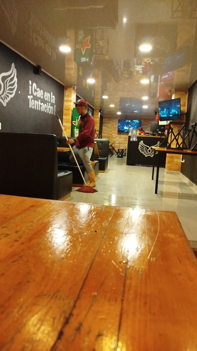Xtreme Wings Rionegro UCO - Restaurante de Comidas Rápidas Alitas