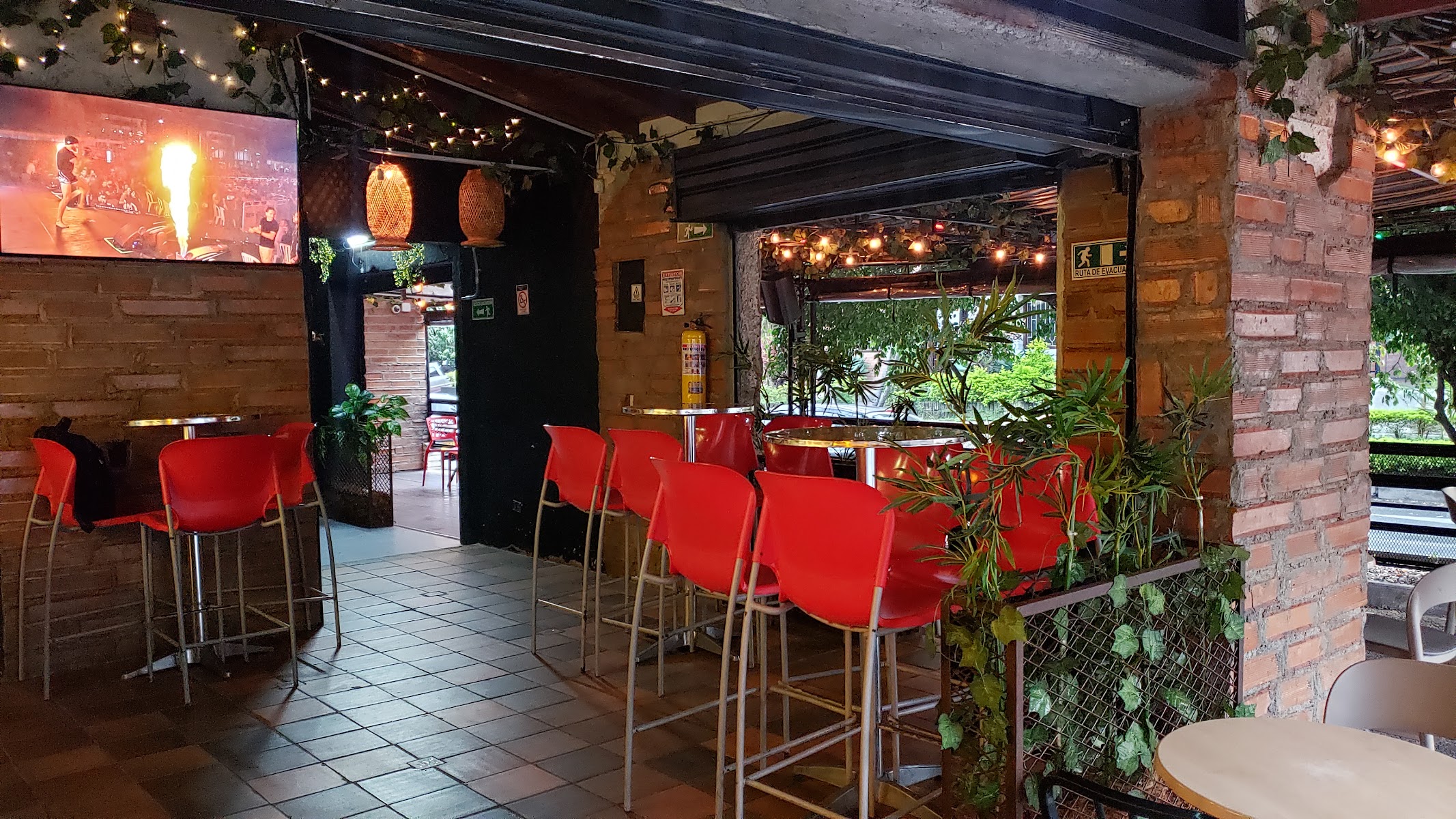 La Cantera Bar