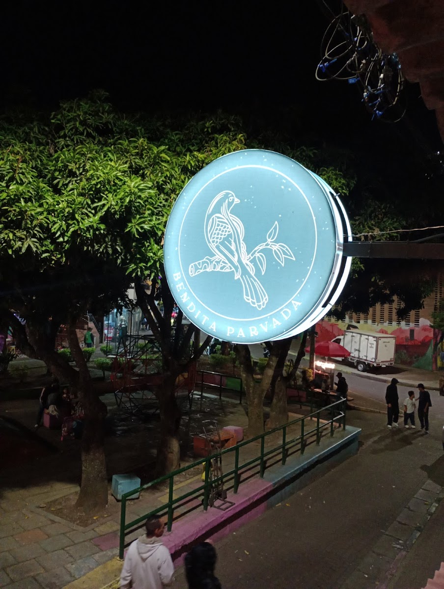 Bendita parvada pizzeria santo domingo Savio