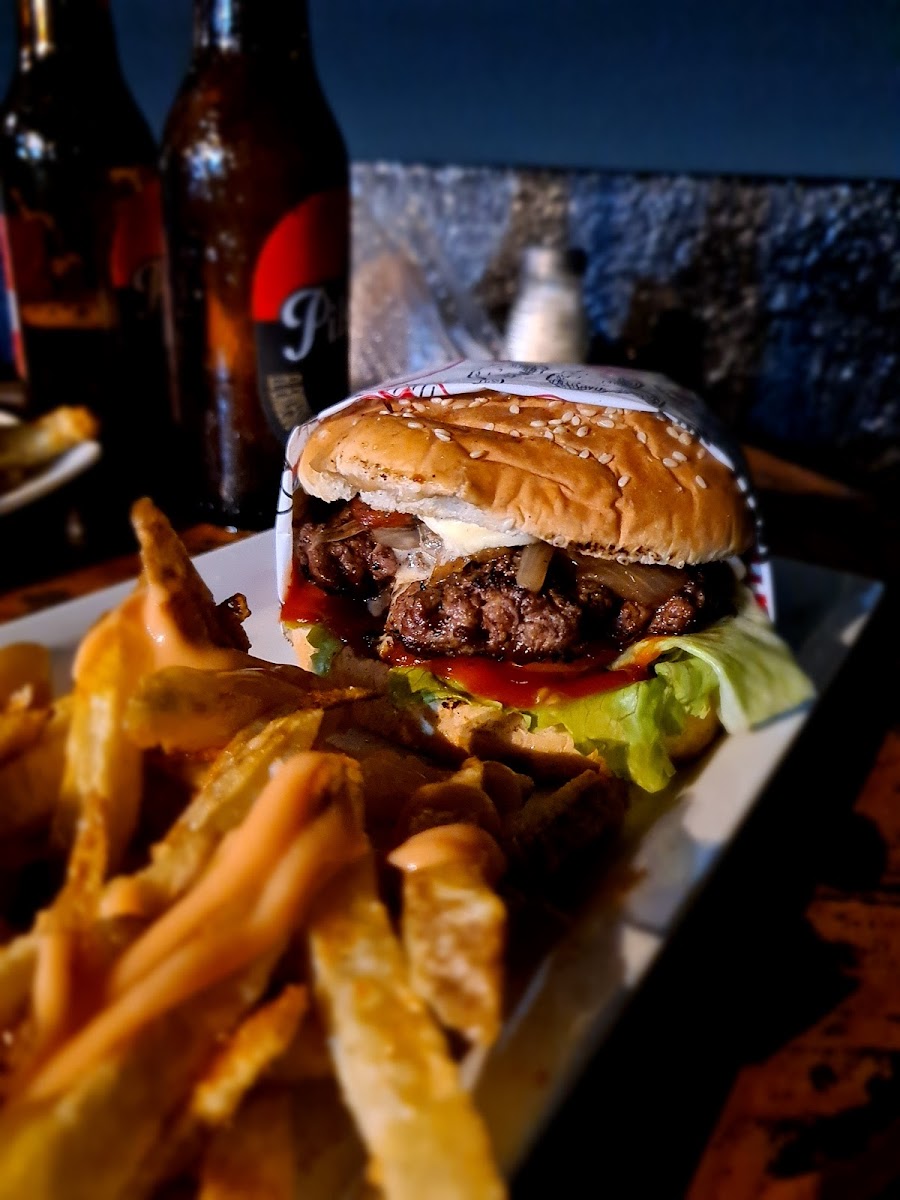 Juan Carbon Parrilla y Ahumados