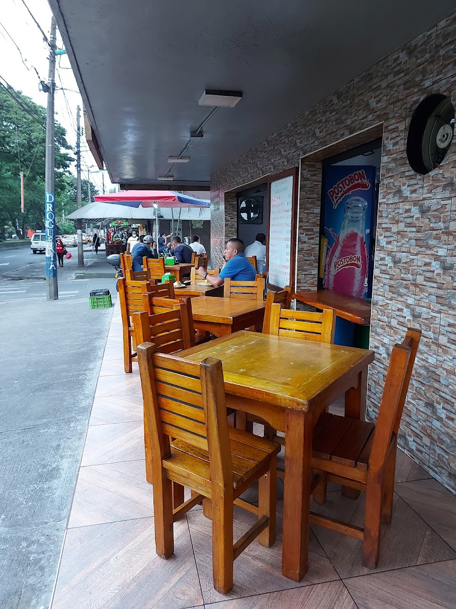 Restaurante La Gallina Paisa