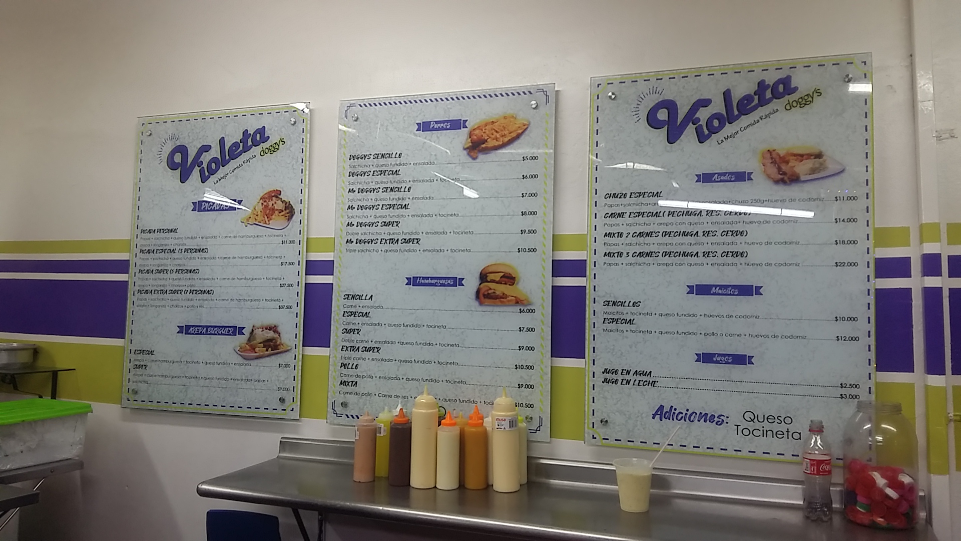 Violeta Doggy's - Medellín