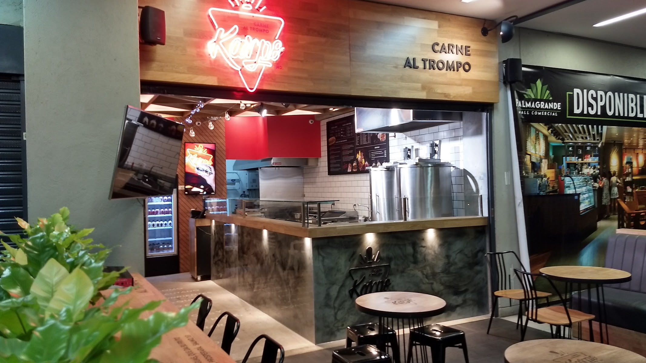 Karpo, carne al trompo