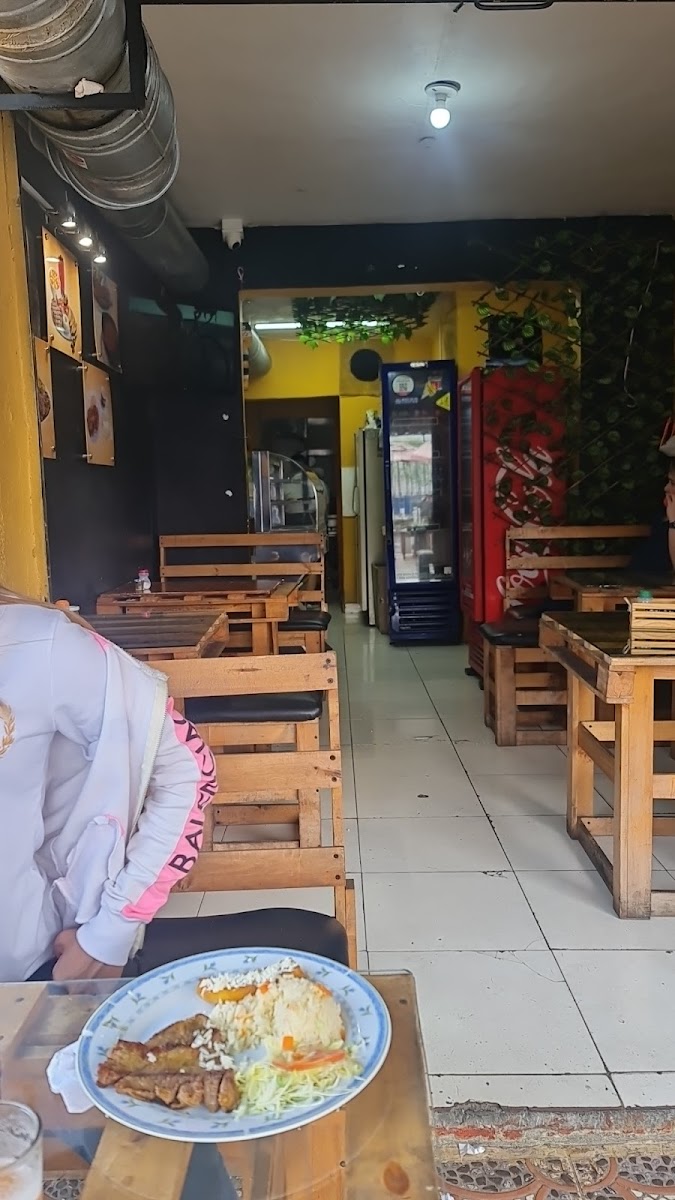 Restaurante sabor tropical
