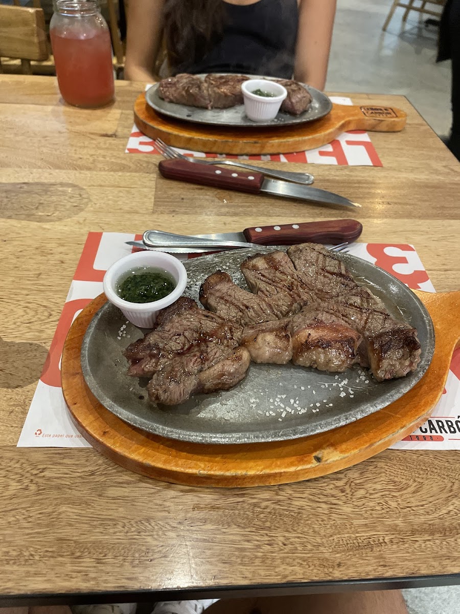 Leños & Carbón Arkadia