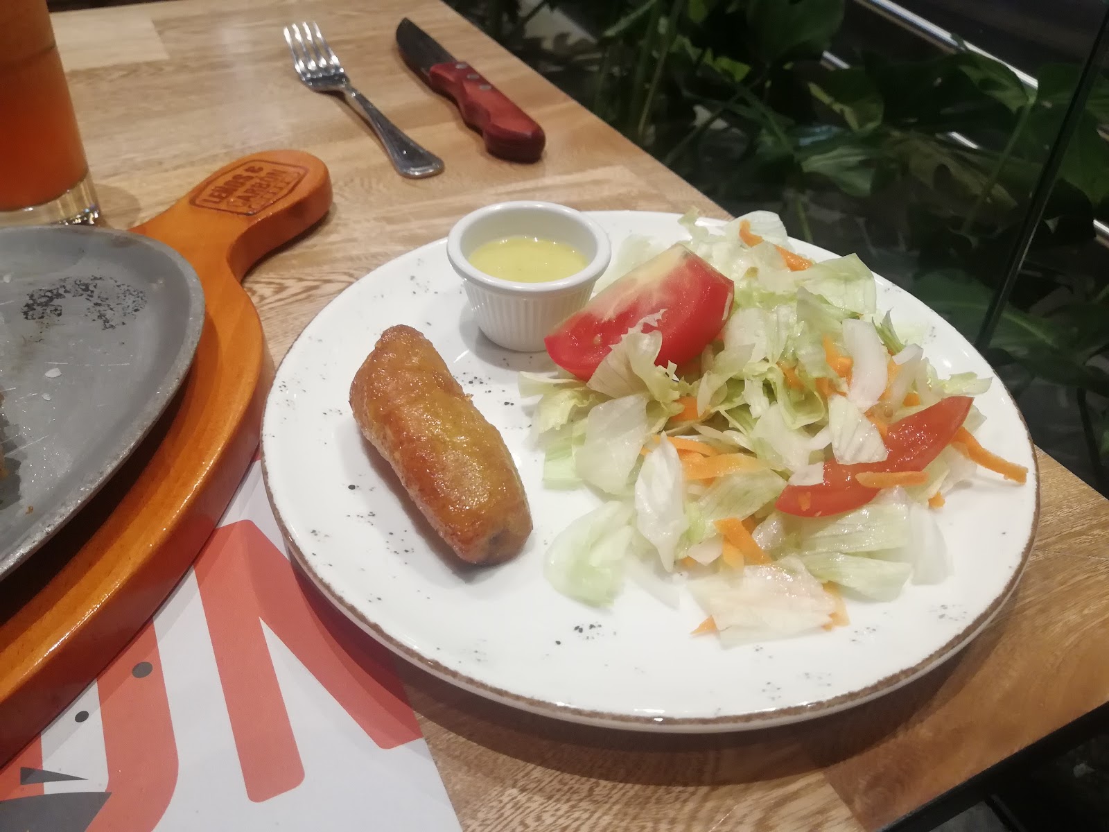Leños & Carbón Arkadia