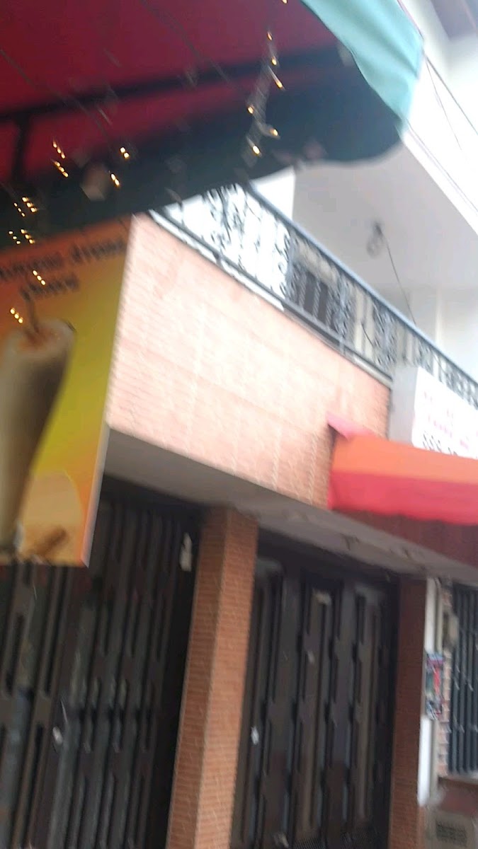Pollos La 77