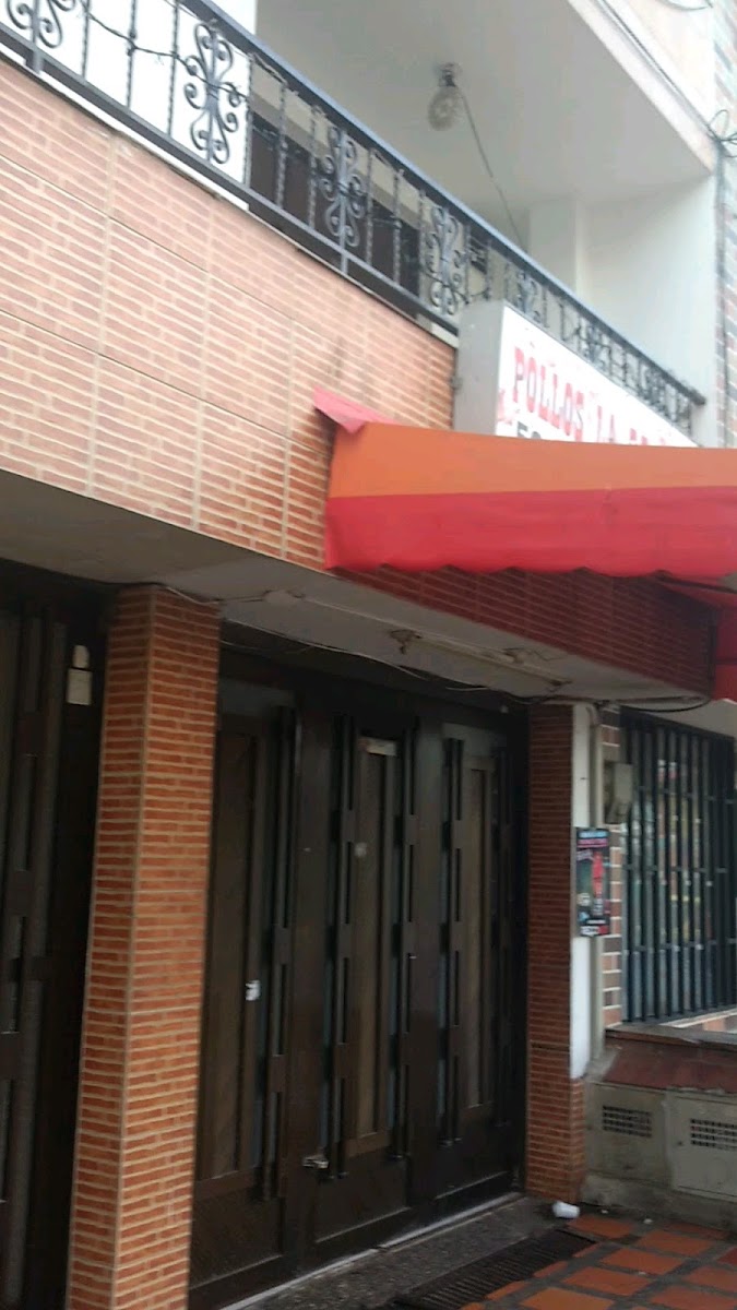 Pollos La 77