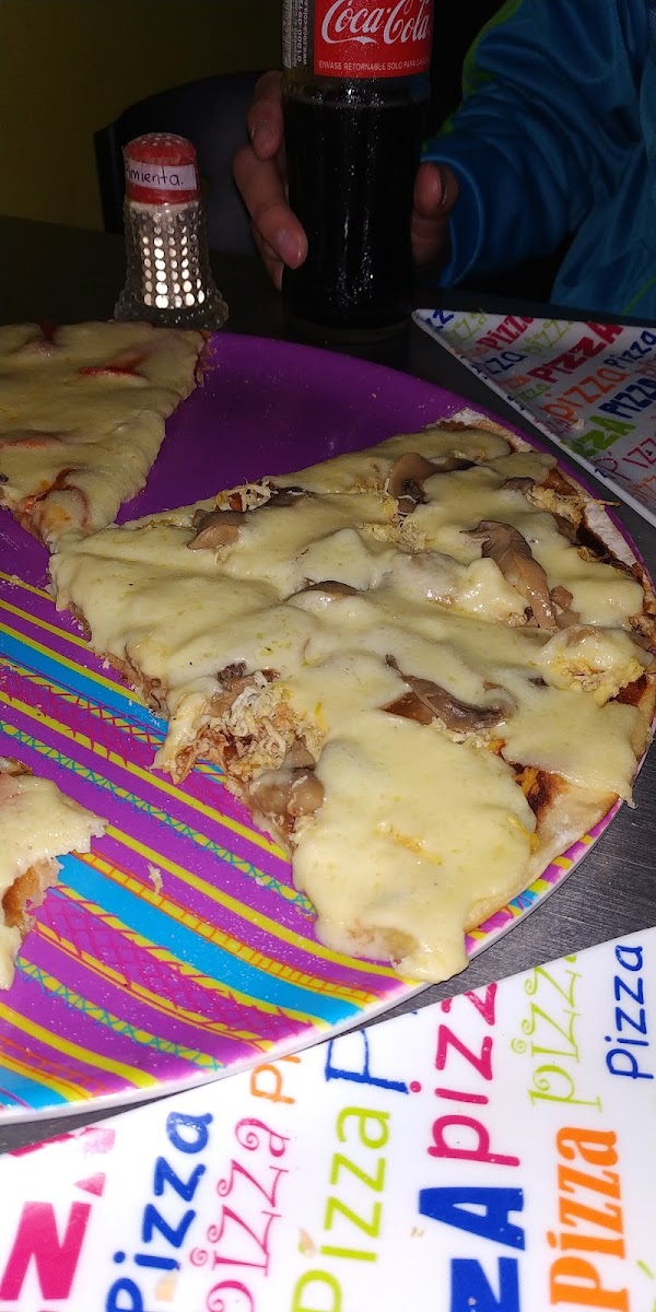 Qual Pizza Diagonal a la notaría