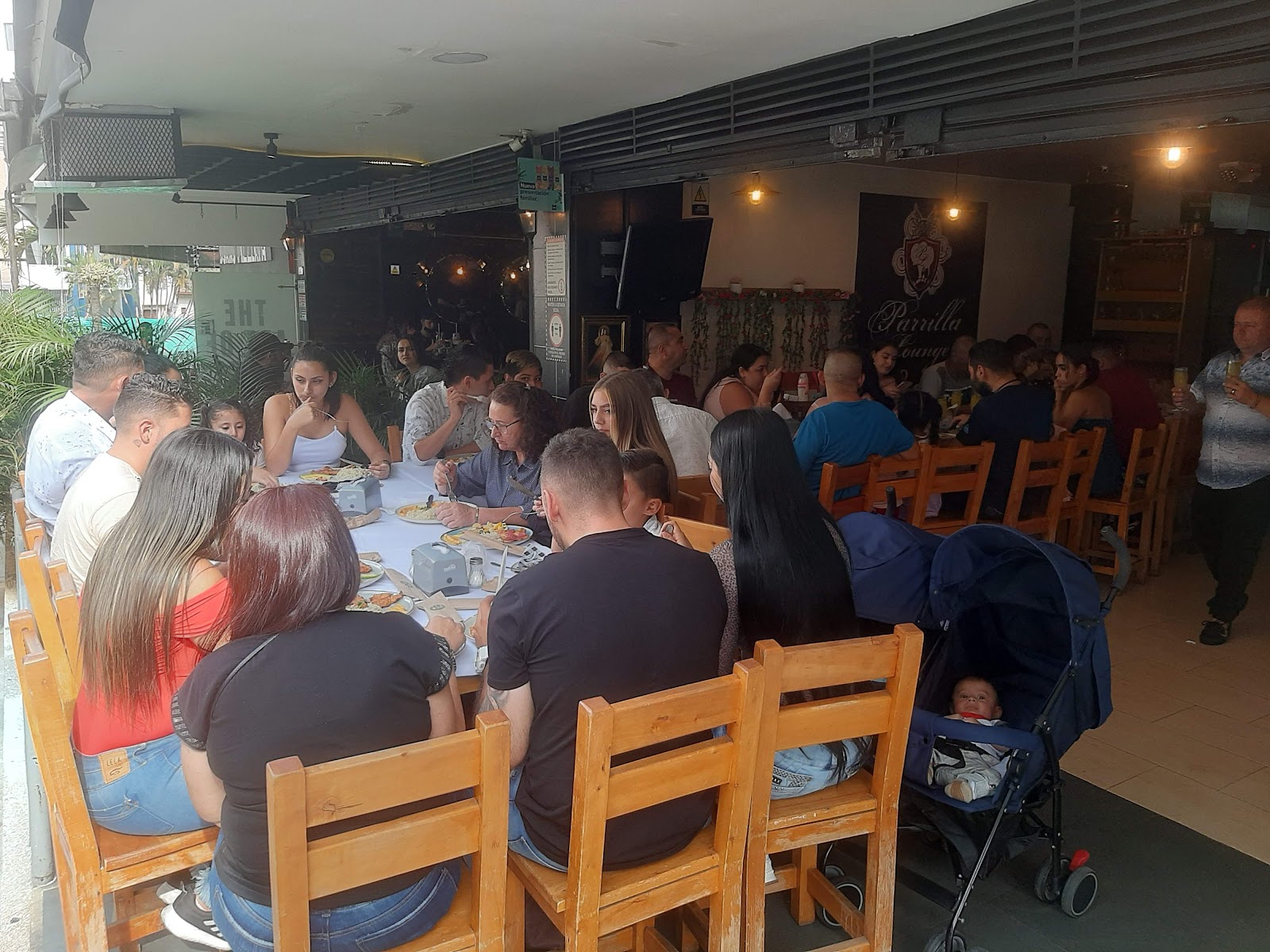 Parrilla Lounge