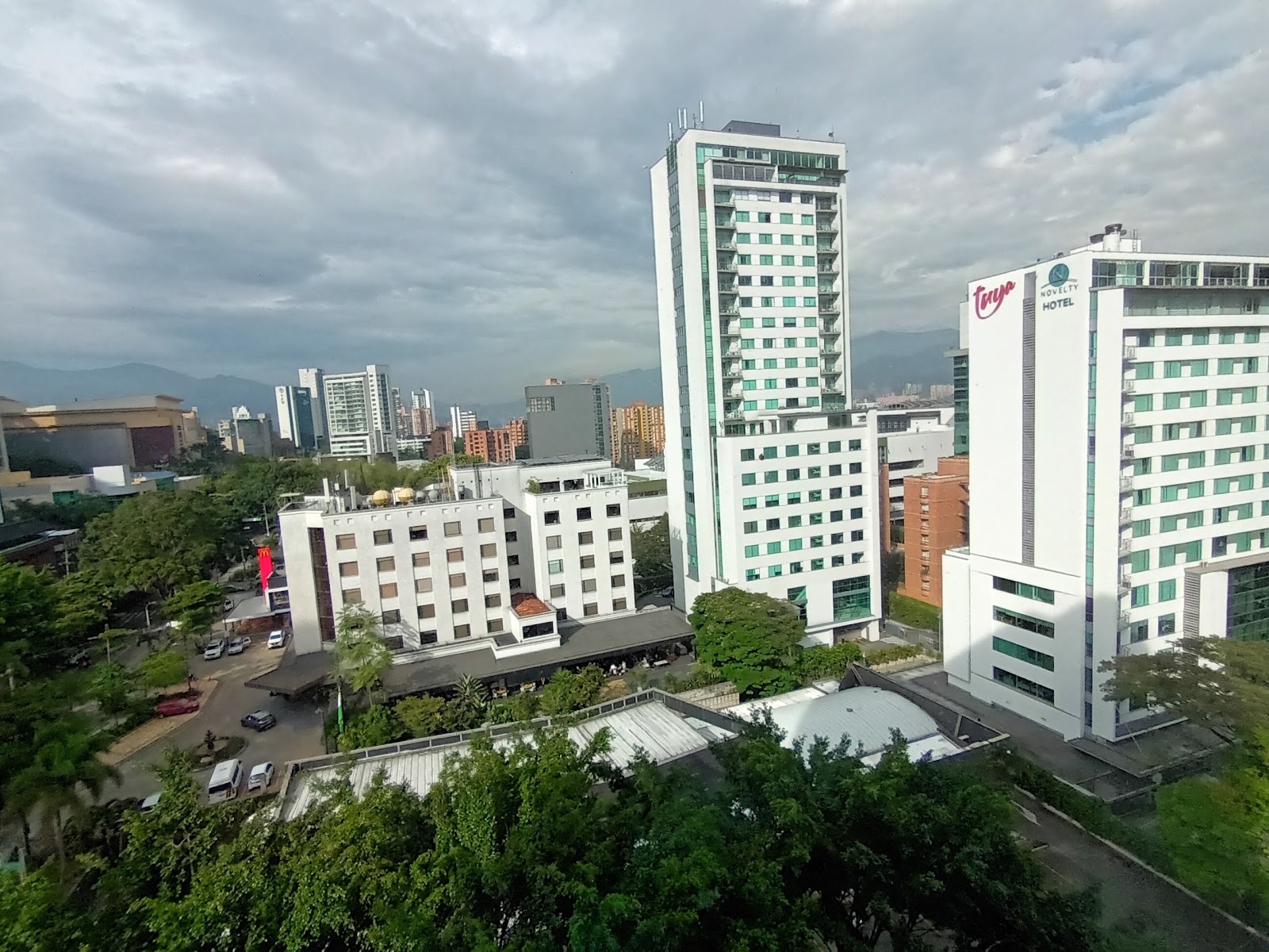 Cook's (Hotel Four Points by Sheraton Medellín)